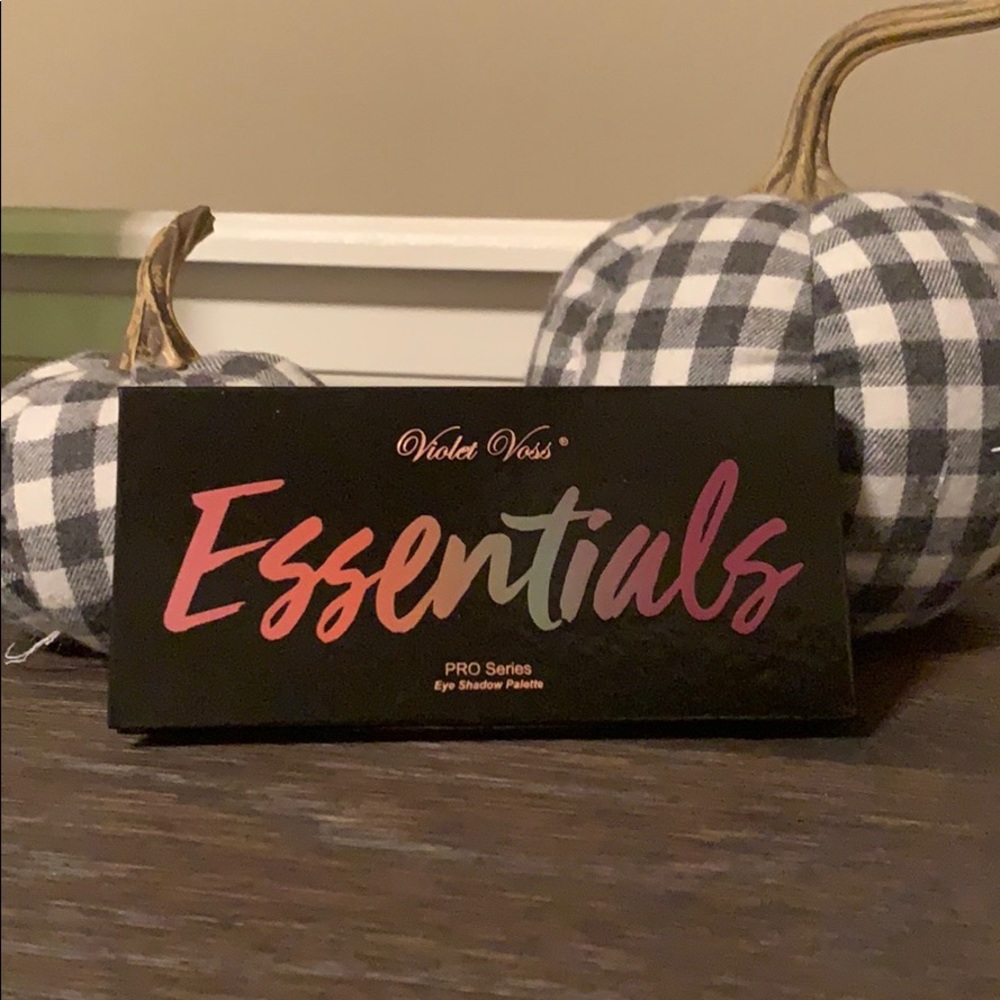 Violet Voss Essentials PRO Series